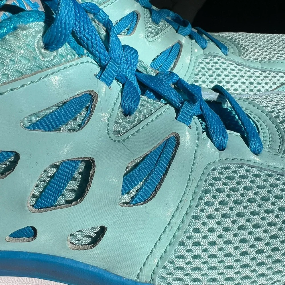 Nike shoes - Picture 4 of 9